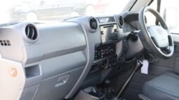 
										TOYOTA LAND CRUISER full									
