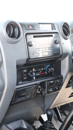 
										TOYOTA LAND CRUISER full									
