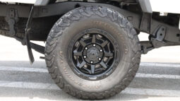 
										TOYOTA LAND CRUISER full									