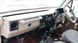 
										TOYOTA LAND CRUISER full									
