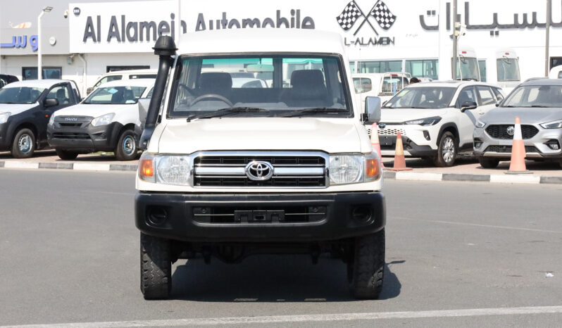 
								TOYOTA LAND CRUISER full									