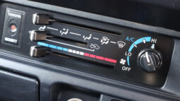 
										TOYOTA LAND CRUISER full									