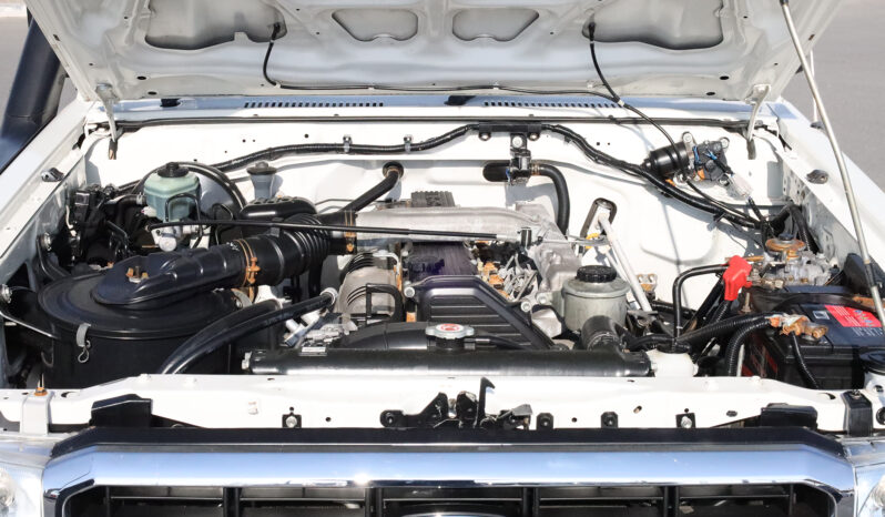 
								TOYOTA LAND SRUISER full									