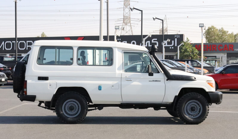 
								TOYOTA LAND SRUISER full									