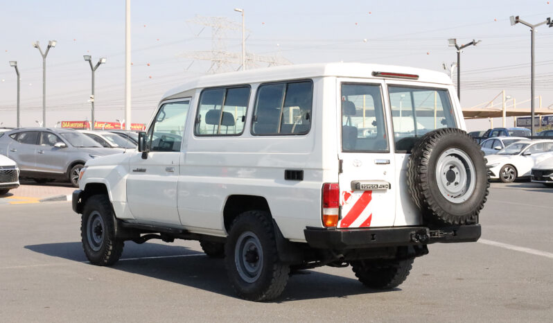 
								TOYOTA LAND SRUISER full									