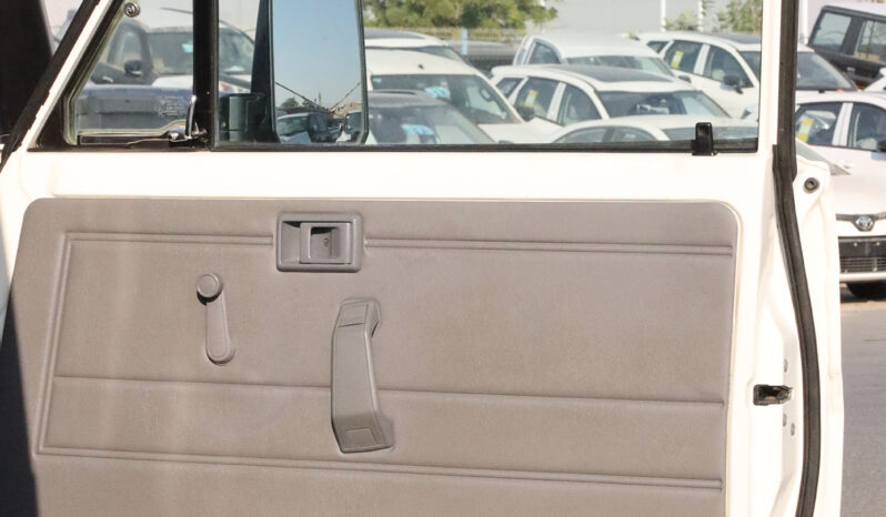 
								TOYOTA LAND CRUISER full									
