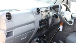 
										TOYOTA LAND CRUISER full									