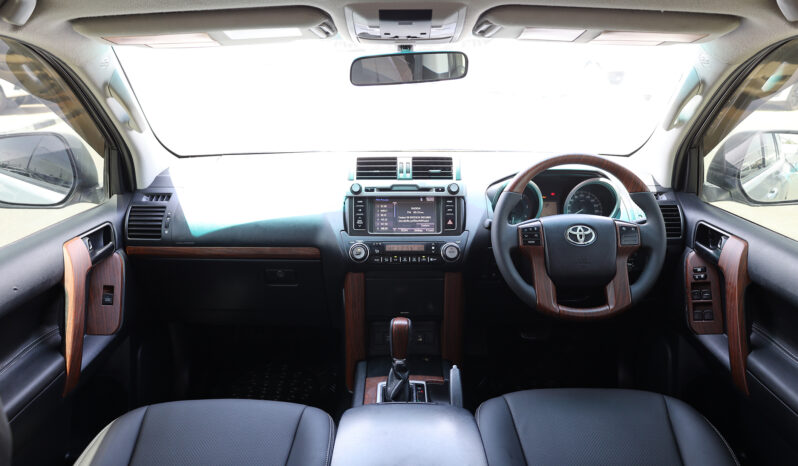 
								TOYOTA LAND CRUISER (PRADOO) full									