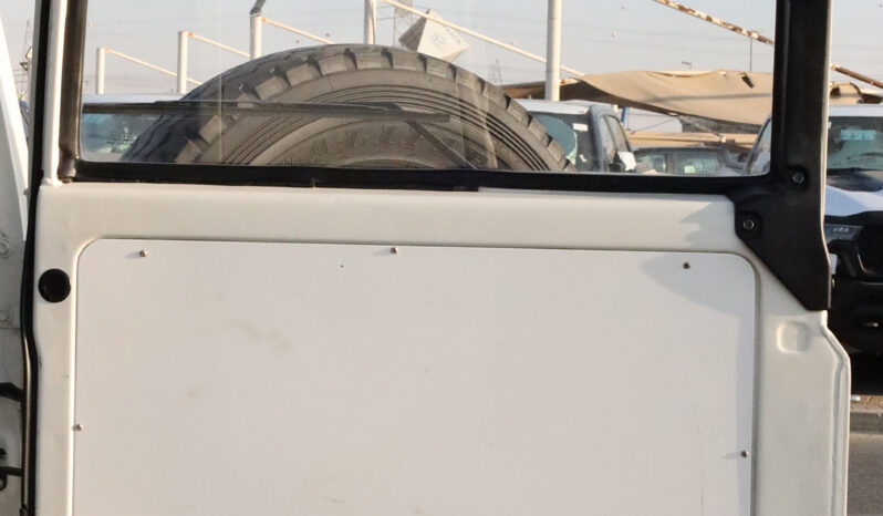 
								TOYOTA LAND CRUISER full									