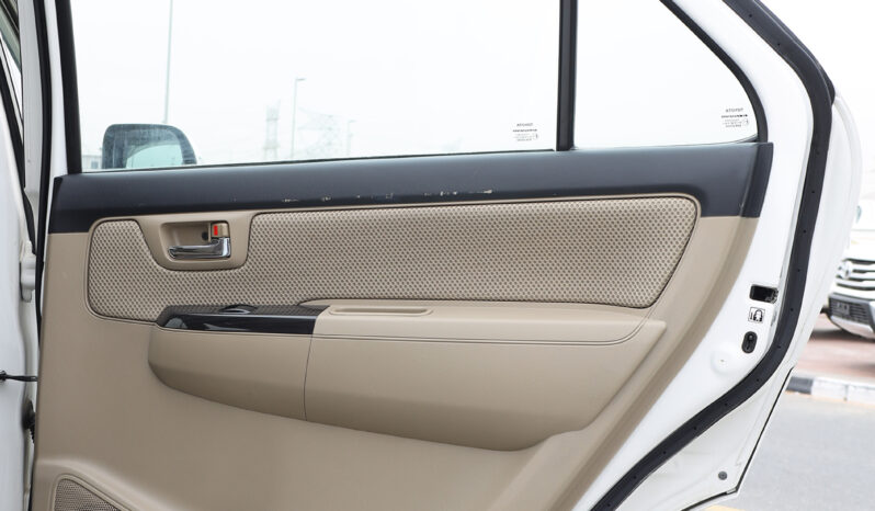 
								TOYOTA FORTUNER full									