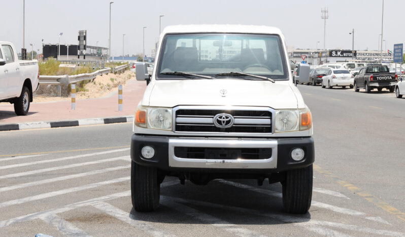 
								TOYOTA LAND CRUISER full									