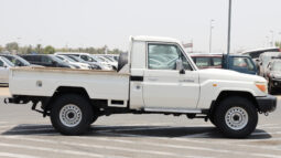 
										TOYOTA LAND CRUISER full									
