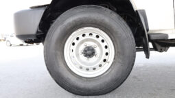 
										TOYOTA LAND CRUISER full									