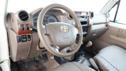 
										TOYOTA LAND CRUISER full									