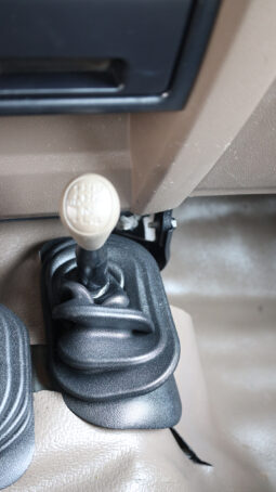 
										TOYOTA LAND CRUISER full									