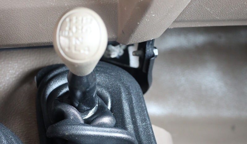 
								TOYOTA LAND CRUISER full									