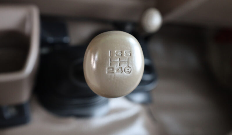 
								TOYOTA LAND CRUISER full									