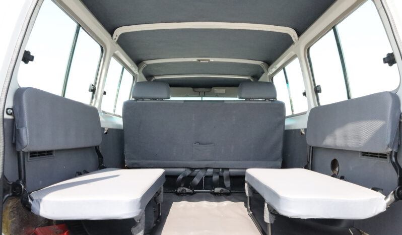 
								TOYOTA LAND CRUISER full									