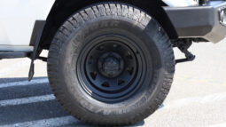 
										TOYOTA LAND CRUISER full									