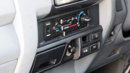 
										TOYOTA LAND CRUISER full									