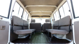 
										TOYOTA LAND CRUISER full									
