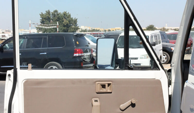 
								TOYOTA LAND CRUISER full									