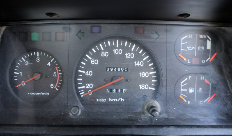 
								TOYOTA LAND CRUISER full									