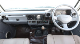 
										TOYOTA LAND CRUISER full									