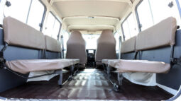 
										TOYOTA LAND CRUISER full									