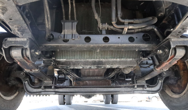
								TOYOTA PICKUP (TRUCK) full									