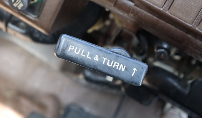 
								TOYOTA PICKUP (TRUCK) full									