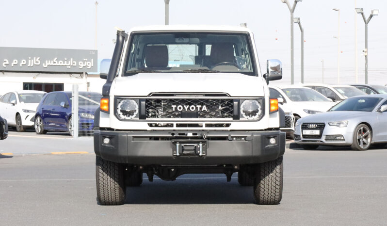 
								TOYOTA LAND CRUISER (70 SERIES) full									