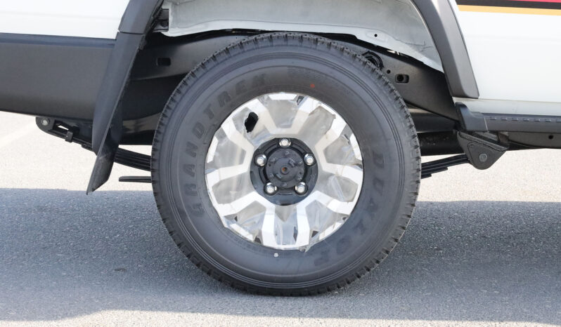 
								TOYOTA LAND CRUISER (70 SERIES) full									