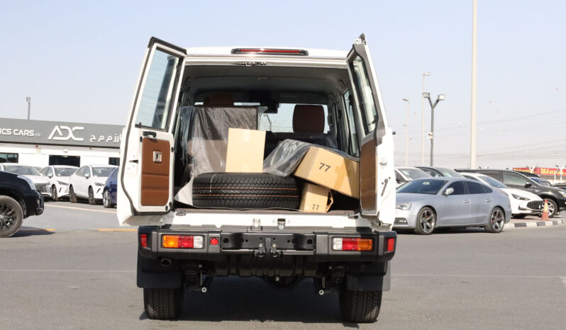 
								TOYOTA LAND CRUISER (70 SERIES) full									
