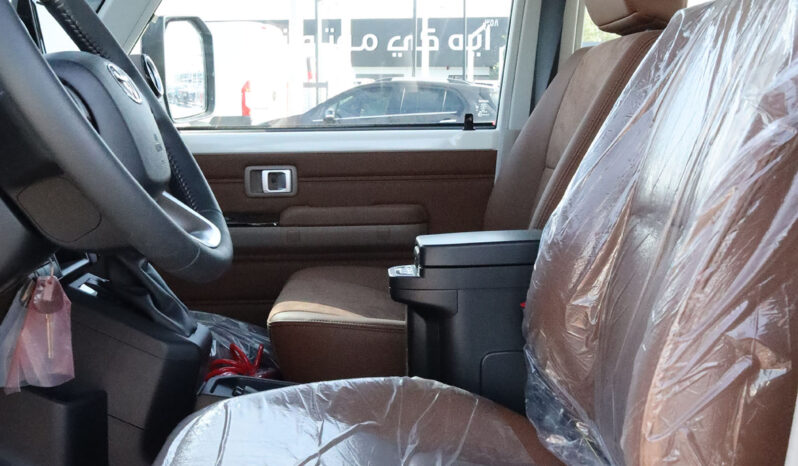 
								TOYOTA LAND CRUISER (70 SERIES) full									