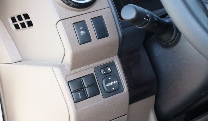 
								TOYOTA LAND CRUISER (70 SERIES) full									