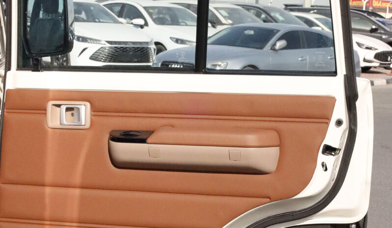 
								TOYOTA LAND CRUISER (70 SERIES) full									