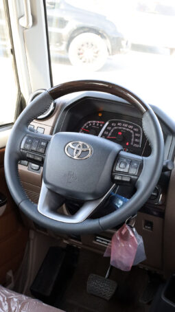 
										TOYOTA LAND CRUISER (70 SERIES) full									