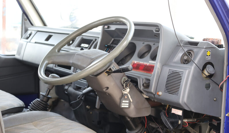 
								TOYOTA DYNA RECOVERY full									