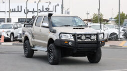 TOYOTA HILUX (PICKUP)