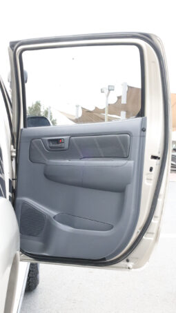 
										TOYOTA HILUX (PICKUP) full									