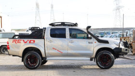 TOYOTA HILUX (PICKUP)