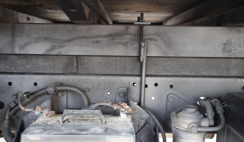 
								TOYOTA PICKUP (TRUCK) full									