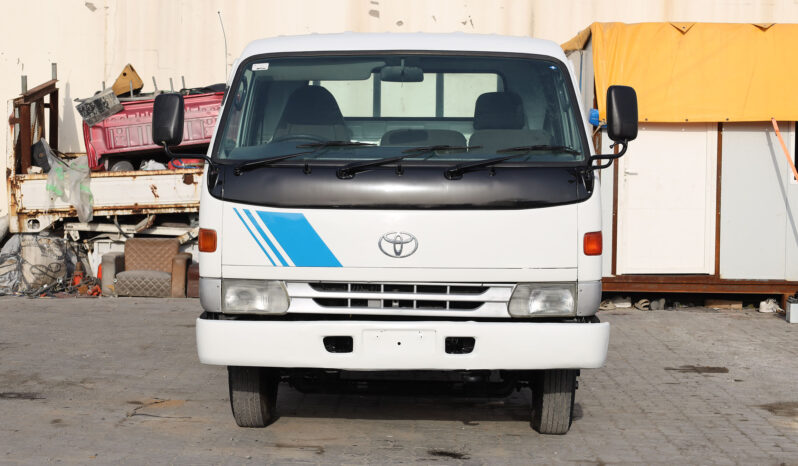 
								TOYOTA PICKUP (TRUCK) full									
