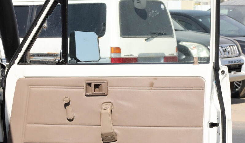 
								TOYOTA LAND CRUISER full									