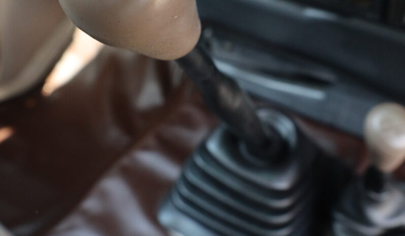 
								TOYOTA LAND CRUISER full									