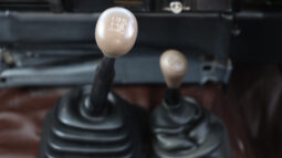 
										TOYOTA LAND CRUISER full									