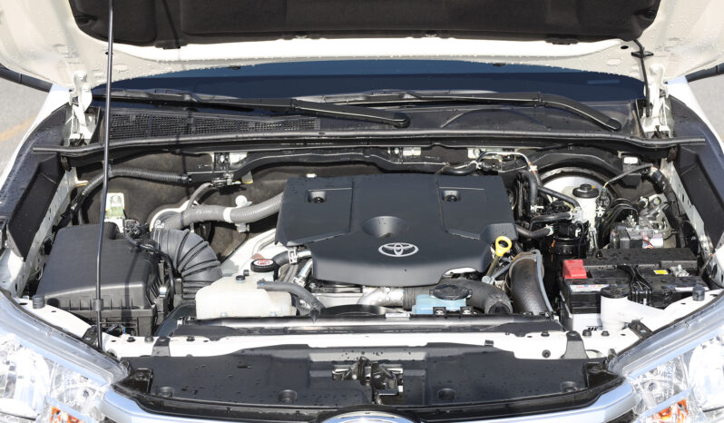 
								TOYOTA HILUX (PICKUP) full									