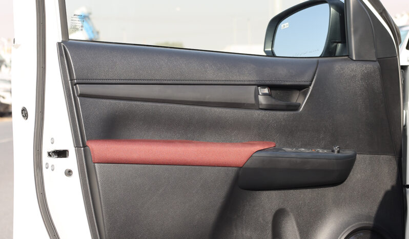 
								TOYOTA HILUX (PICKUP) full									