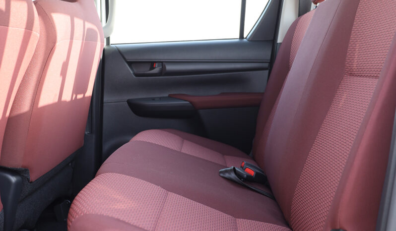 
								TOYOTA HILUX (PICKUP) full									